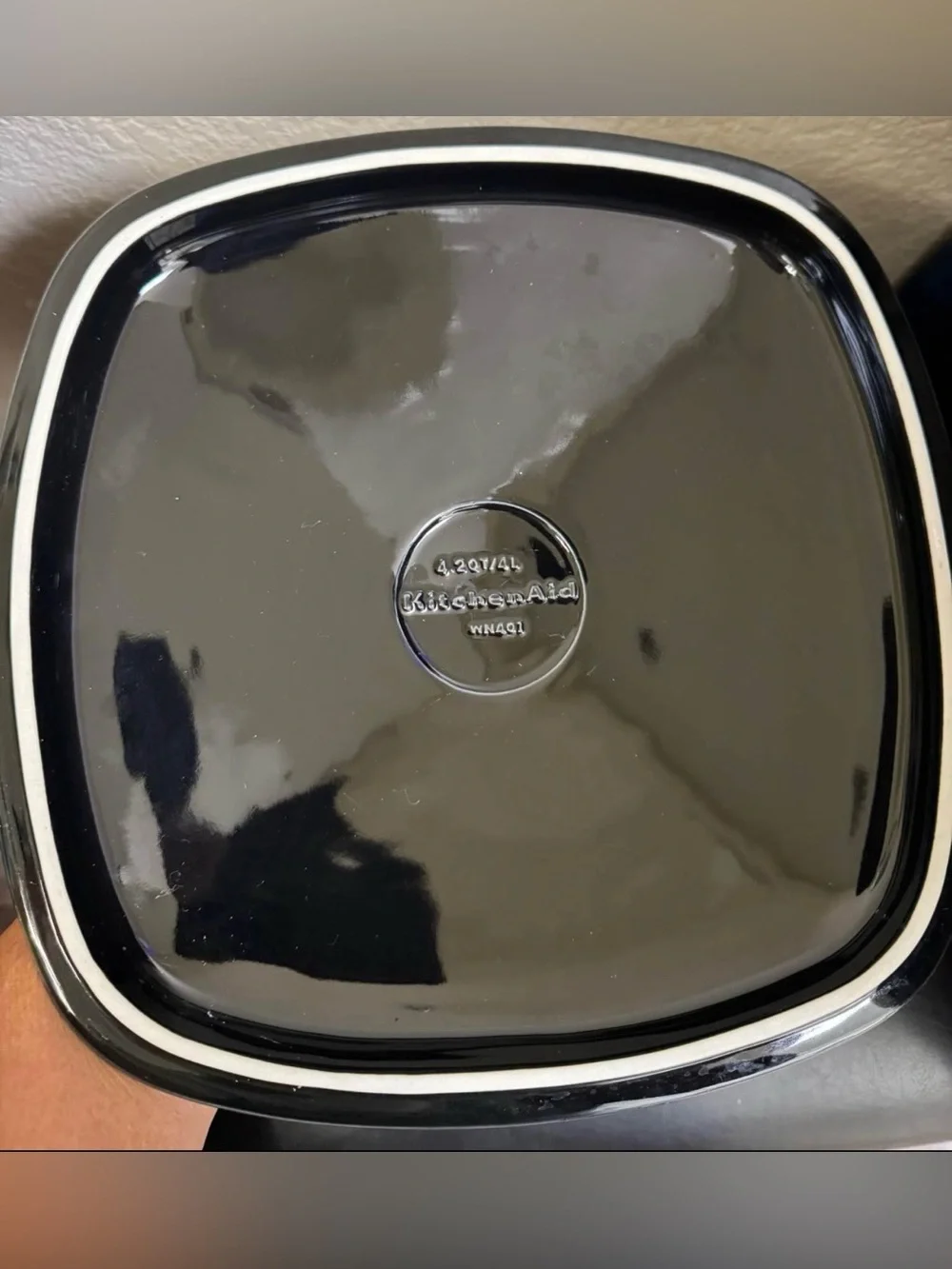 Kitchen Aid 4L Ceramic Casserole Pan with Lid Black and White
